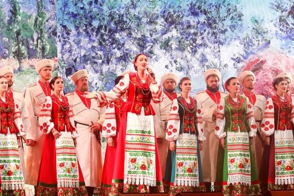 &Kcy;&ucy;&bcy;&acy;&ncy;&scy;&kcy;&icy;&jcy; &kcy;&acy;&zcy;&acy;&chcy;&icy;&jcy; &khcy;&ocy;&rcy; &laquo;&Ncy;&acy;&mcy; 215 &lcy;&iecy;&tcy;&excl;&raquo;