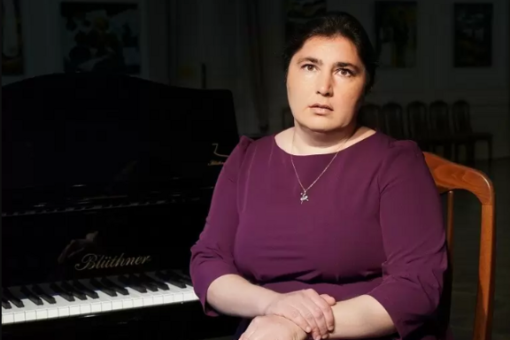 "&Bcy;&ucy;&kcy;&iecy;&tcy; &rcy;&ocy;&mcy;&acy;&ncy;&scy;&ocy;&vcy;"